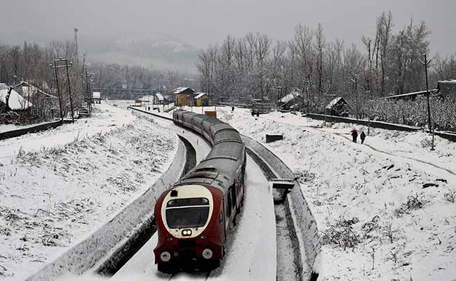 Shimla Gets Season’s First Snowflakes