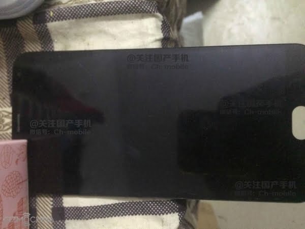 Xiaomi Mi 5 Photo Leak Reveals Smaller Display, Physical Home Button
