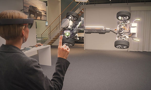 Microsoft HoloLens, Volvo to Pioneer Augmented Car Showroom Experience