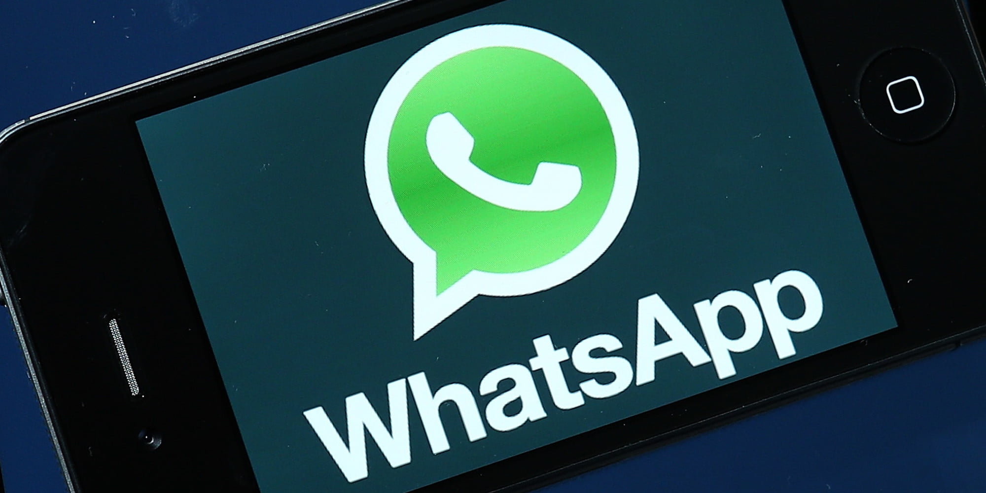 WhatsApp suffers brief outage globally