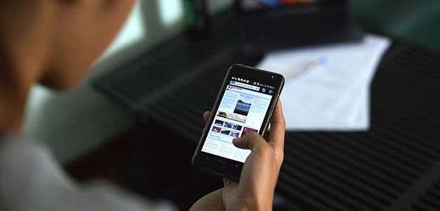 Your Smartphone Loses Half Of Its Value In A Month: Report
