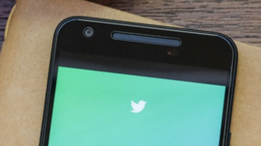 The 5 Best Twitter Apps for a Mobile Phone with a Twist