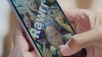 Snapchat Introduces Sunglasses to Record Video in Effort to Differentiate (Watch)