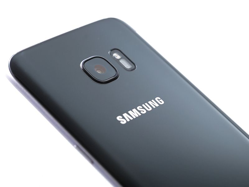 Samsung Galaxy S7 Allegedly Explodes, Causing Severe Burns to Owner’s Hands