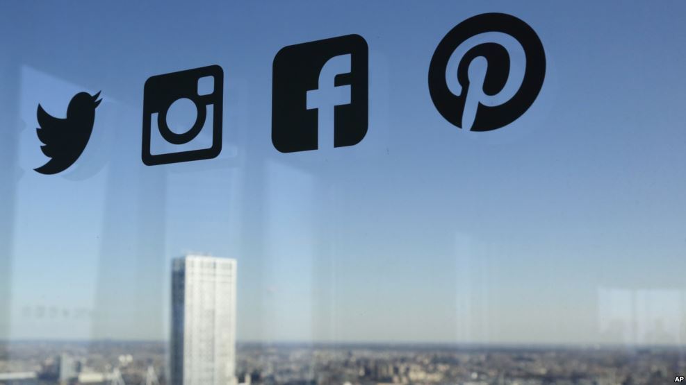 US Asks Visitors for Social Media Information