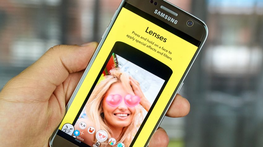 Snapchat Seeks to Raise $4 Billion, Avoid Vine’s Fate