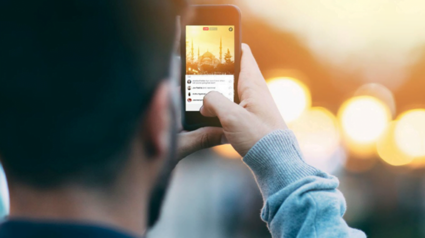 How to Use Facebook Live for Your Small Business