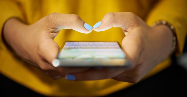 Five Ways Financial Advisors Can Cash In On Social Media