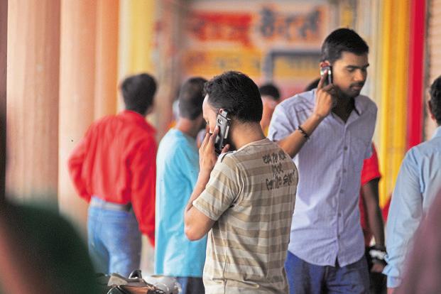 Mobile subscriber base reaches 895.25 mn in March