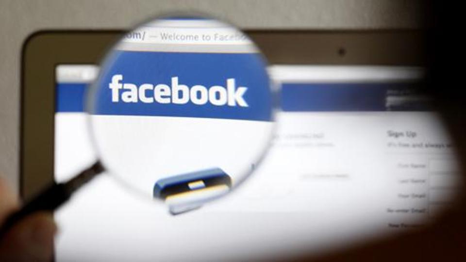 Facebook declines Pakistan’s request over mobile phone number link-up