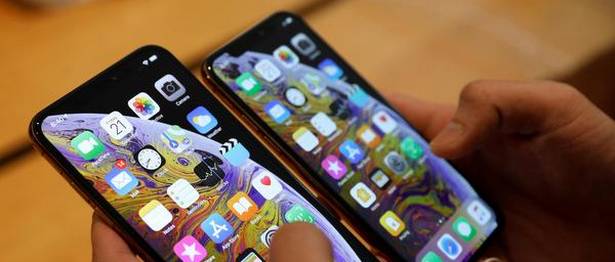 India ready to consider lower import duties on high-end mobile phones