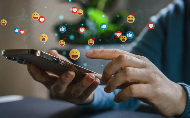 Feeling Overwhelmed by Social Media? Here’s How to Simplify It