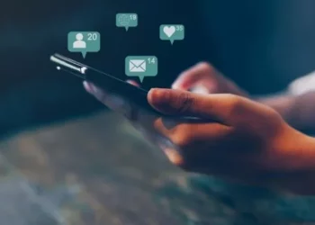 How Retail Brands Can Use Social Media: 5 Smart Strategies That Drive Sales